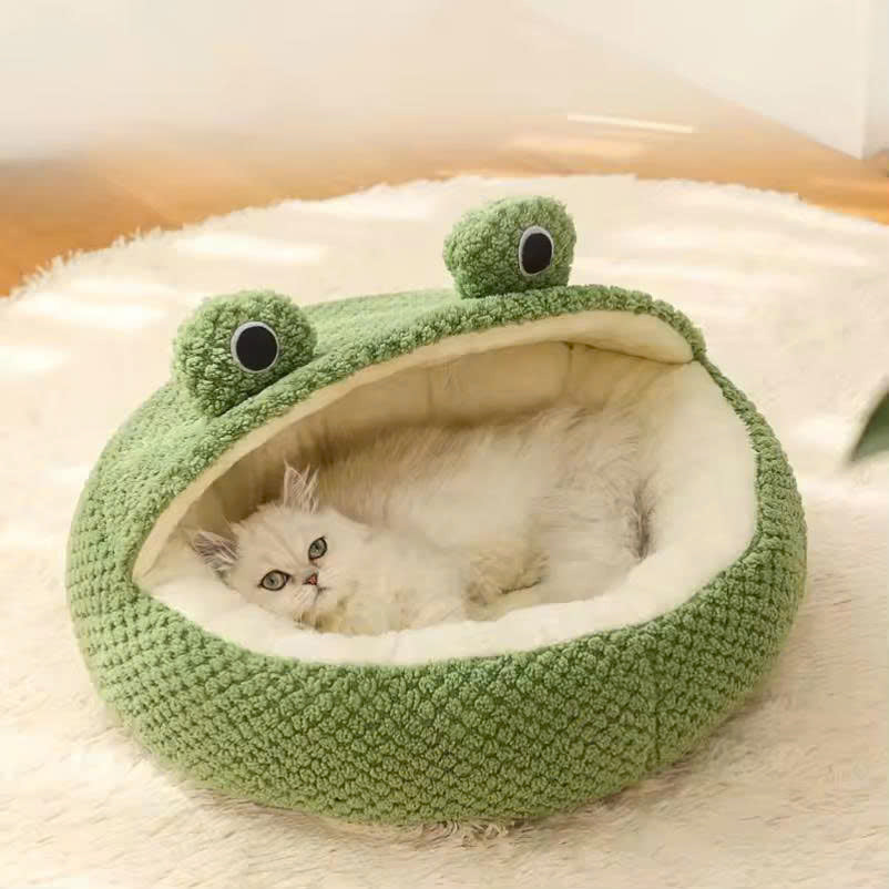 Semi-Enclosed Frog Shaped Winter Warm Pet Bed House